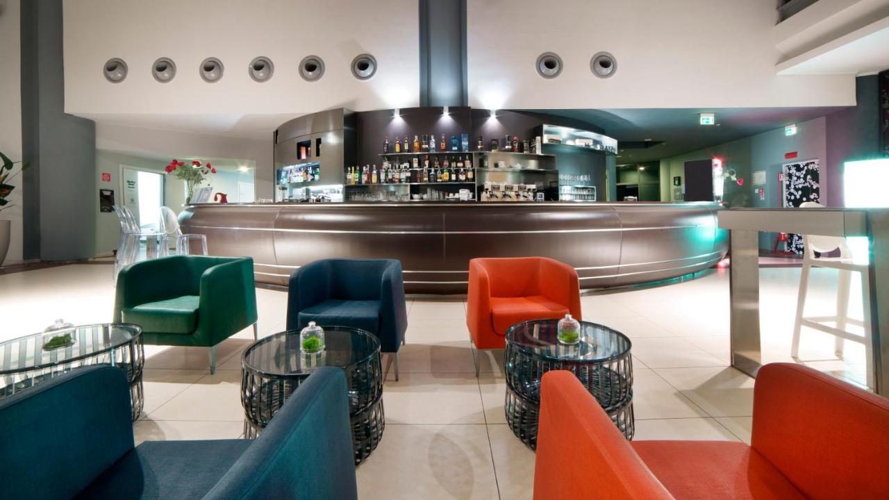 Holiday Inn Nola - Naples Vulcano Buono By Ihg Exterior foto
