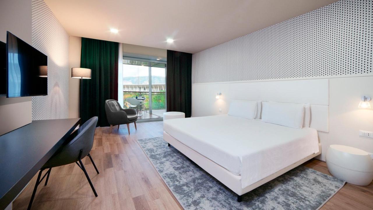 Holiday Inn Nola - Naples Vulcano Buono By Ihg Exterior foto